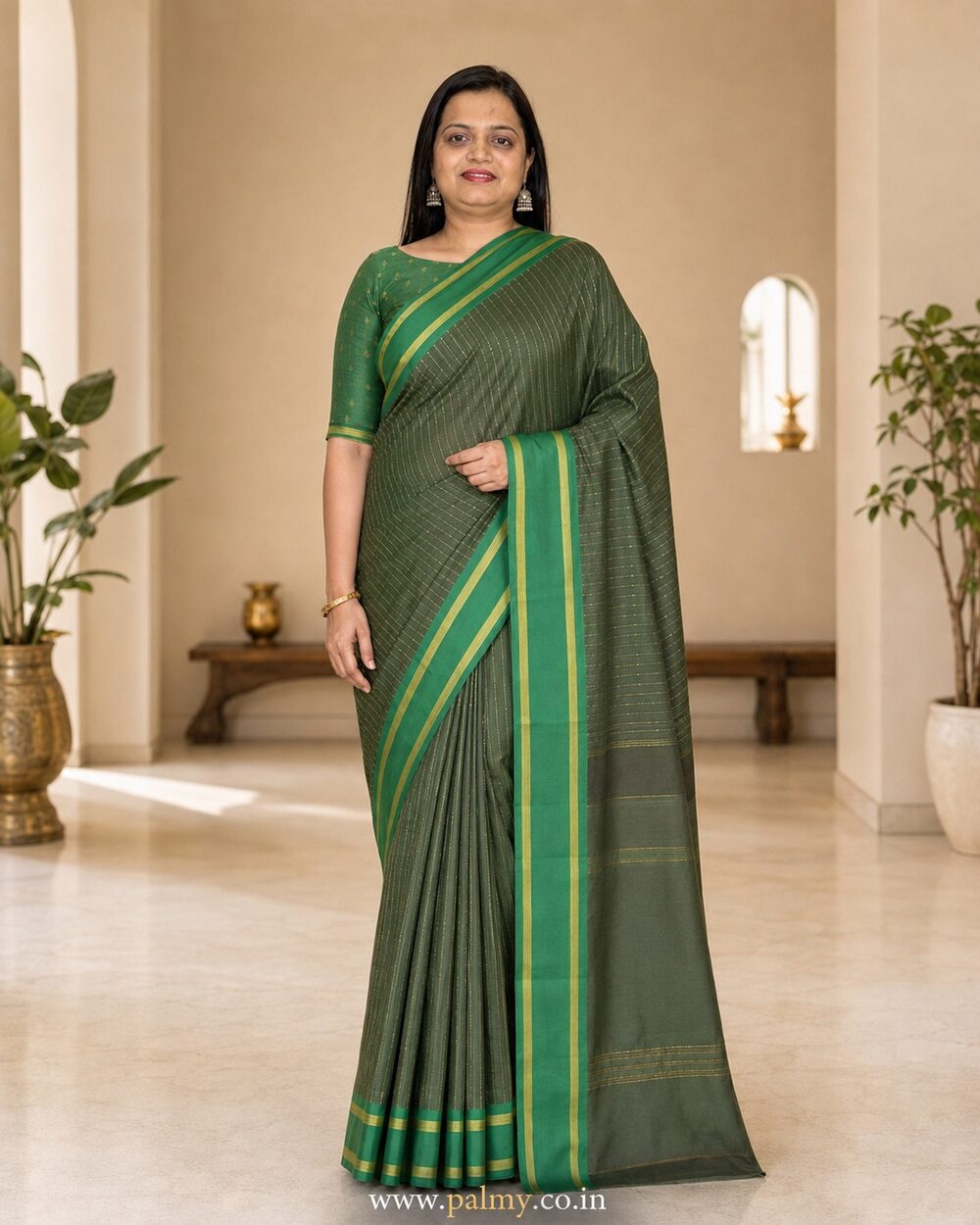 Dark Green Vaira Oosi Woven Saree with Emerald Green Border