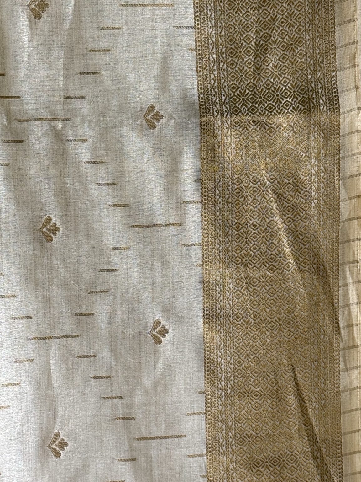 Off White Ethnic  Saree