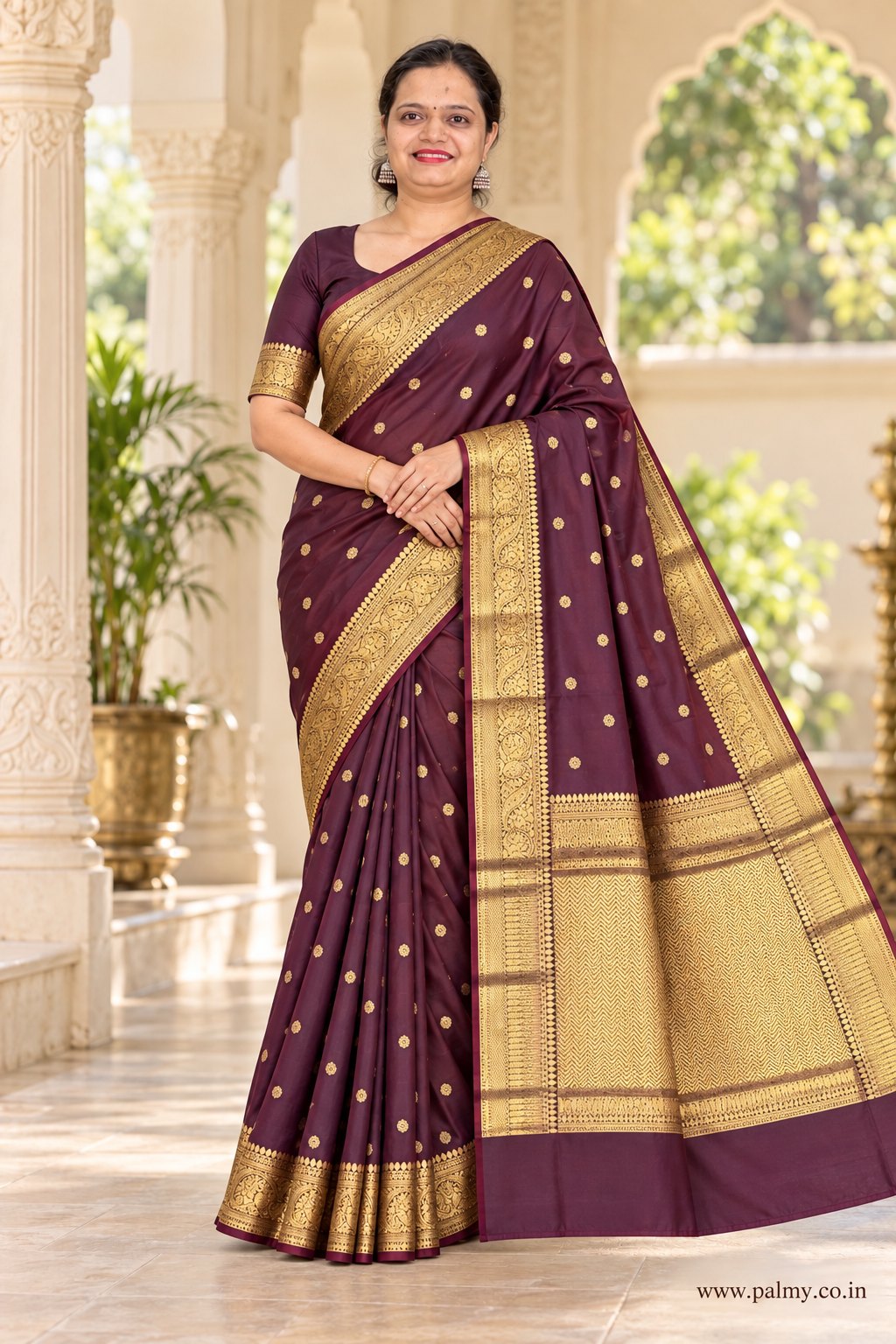 Wine Purple Kanjivaram Style Soft Pattu Silk Saree with Gold Buttas & Rich Pallu